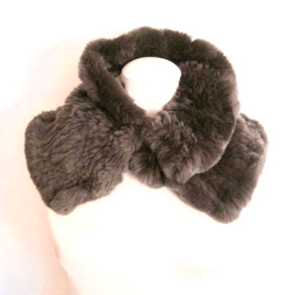 Genuine Rabbit Fur Neck Warmer - Picture 1 of 3